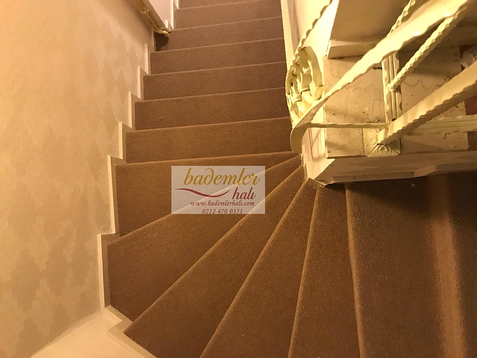 Merdiven halısı dönerli merdiven halı kaplama ofis halısı dubleks merdiven halı kaplama halı döşeme dublex merdiven halısı işyeri merdiven halı kaplama