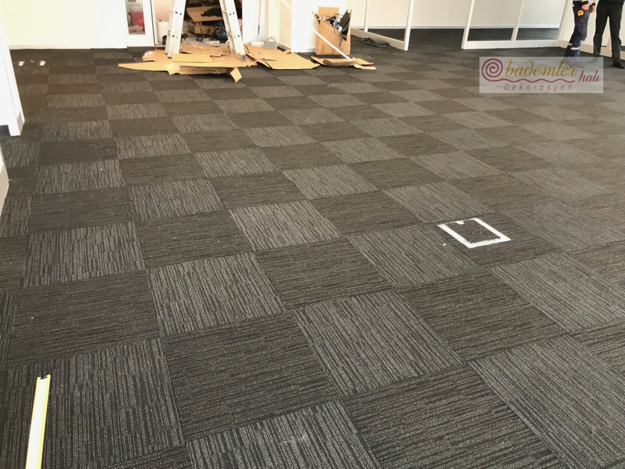 karo halı,ofis halısı,karo halı istanbul,ofis halısı döşeme,kare halı,yerli karo halı,çizgili karo halı,istanbul ucuz karo halı